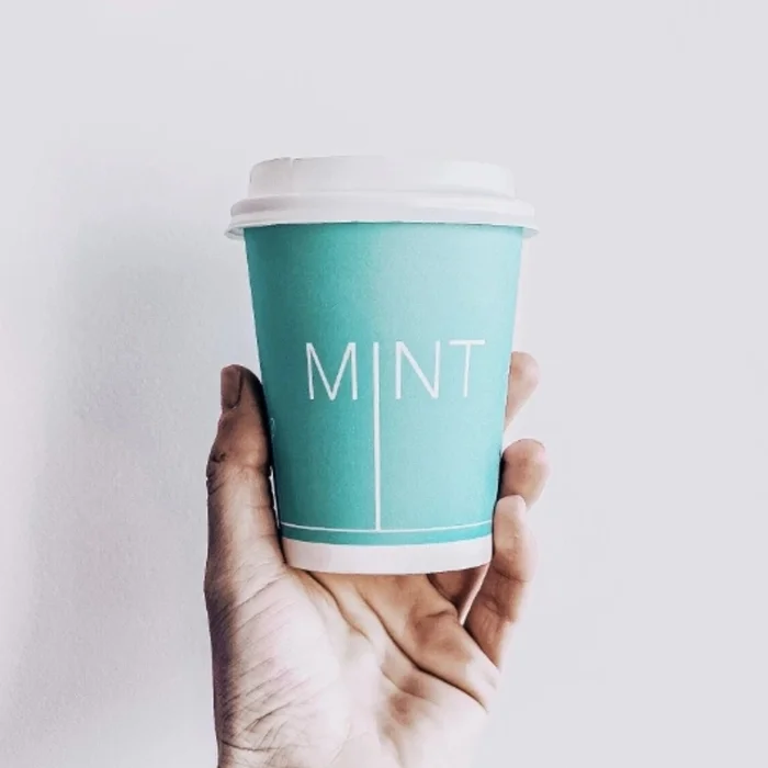 Mint-concept-coffee- logo-potlac-na-papierove-pohare