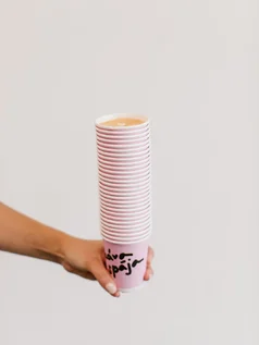 papierové poháre na kávu s potlačou | takeawaycup.com