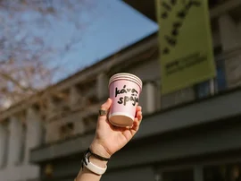 Poháre na kávu s potlačou - Káva spája - festival Káva Čaj Čokoláda