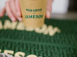 Potlač papierových pohárov na kávu - Irish Coffee Jameson - festival Káva Čaj Čokoláda