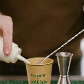 Potlač papierových pohárov na kávu - Irish Coffee Jameson - festival Káva Čaj Čokoláda